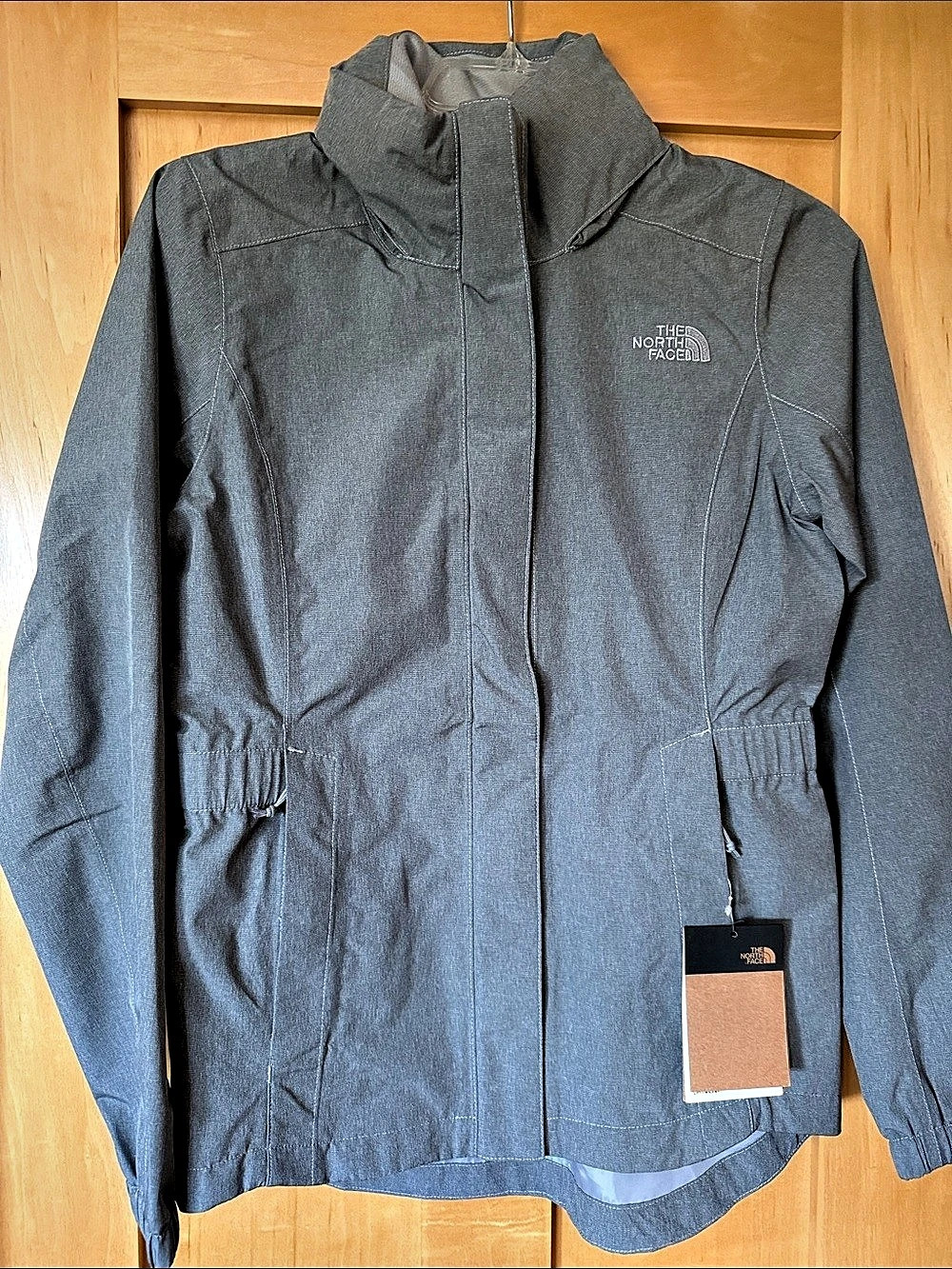 The North Face Resolve Parka II Women's Gray Parka XS NWT
